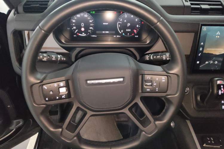 Used Land Rover Defender 2025 110 3.0T P400 X Steering Wheel