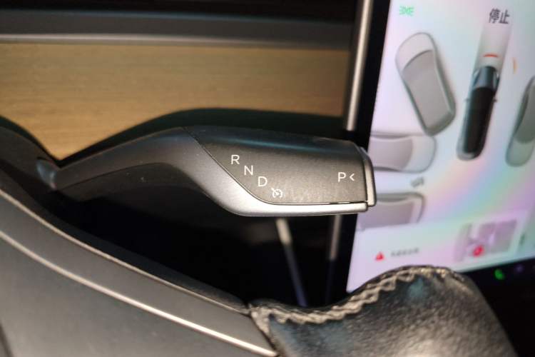 Used Tesla Model 3 2019 Standard Range Rear-Drive Upgraded Version
