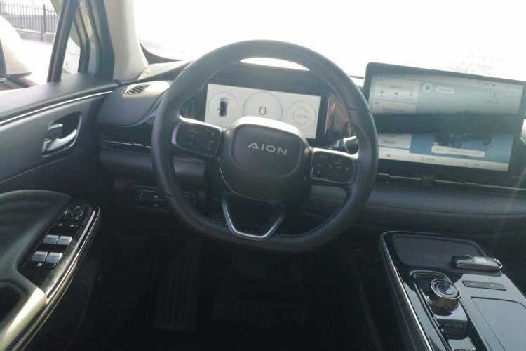 Used AION S Plus 2023 70 Intelligent Edition Lithium Iron Phosphate Steering Wheel
