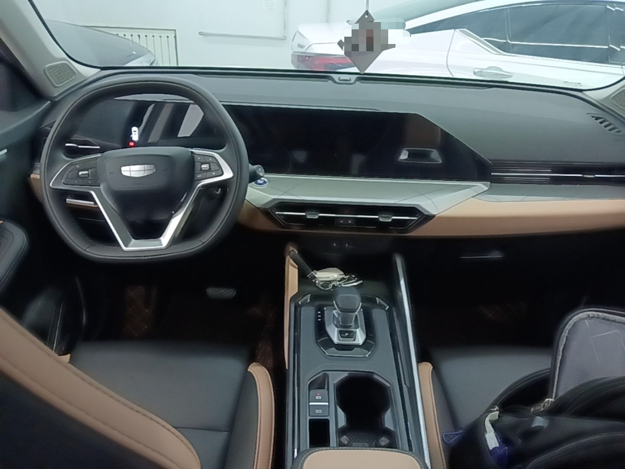 Geely Auto Haoyue PRO 2024 1.5T DCT Zongheng+ — снимка 12