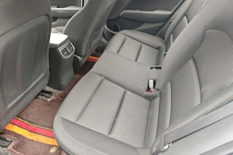 Used Hyundai Elantra (6th Generation / Lingdong) 2018 1.4T Dual-Clutch Xuan Dong · Dynamic Edition Left Rear Seat