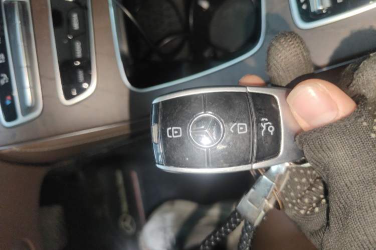 Used Mercedes-Benz E-Class 2018 E 300 L Luxury Model
