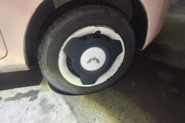 Used Wuling Hongguang MINIEV 2021 Macaron Premium Model – Lithium Iron Phosphate Exterior 1