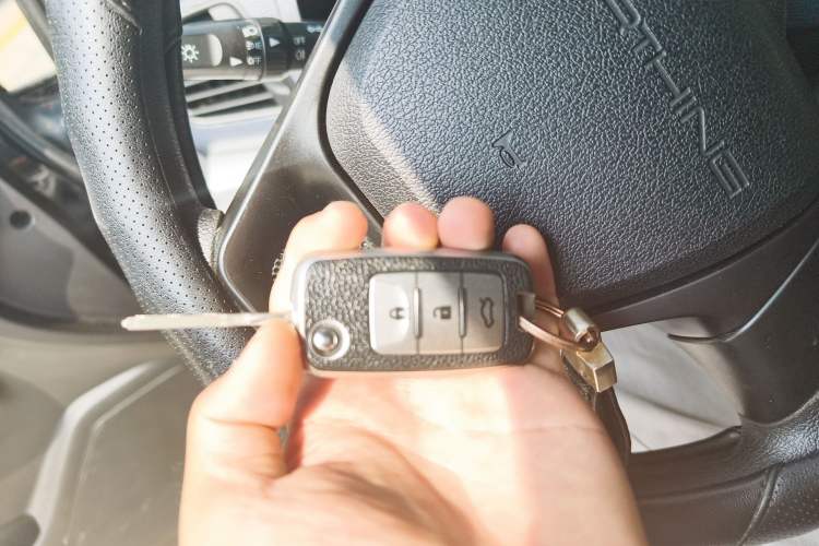 Used FORTHING Lingzhi 2023 M5L 1.6L Rental Custom Edition 7 Seats
