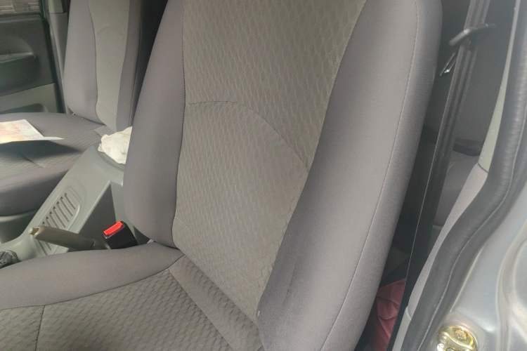 Used FORTHING Lingzhi 2013 M5 Q7 2.0L 7-Seater Long-Wheelbase Comfort Model