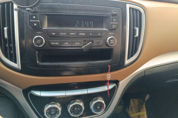 Used Jinbei F50 2017 1.6L Manual Comfort Model
