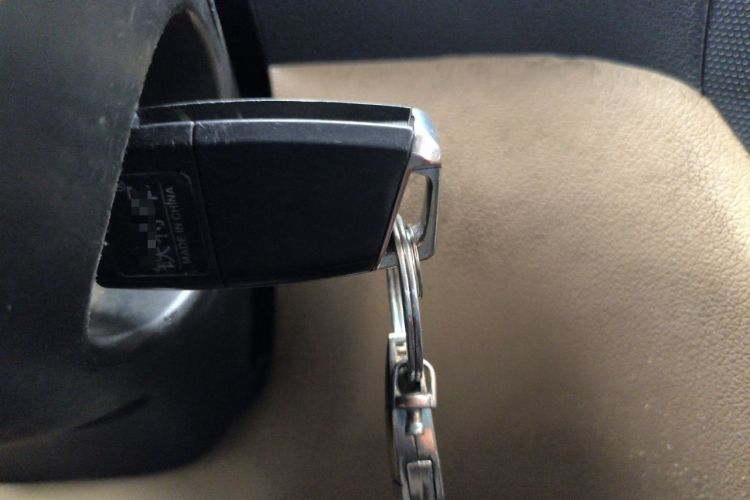 Used Wuling Hongguang 2013 1.5L Luxury Model
