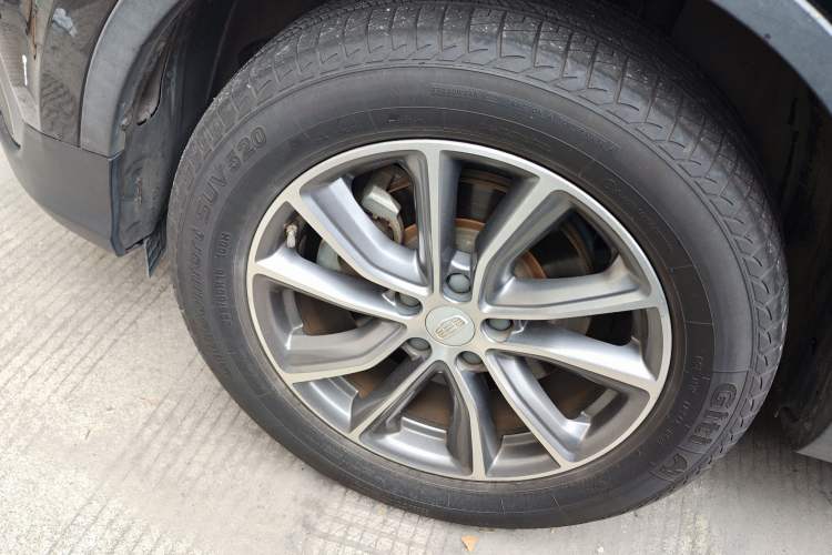 Used Geely Auto Emgrand X7 Sport 2018 Revised Version 1.8TD Automatic Two-Wheel Drive Smart Connectivity 4G-Enabled Edition