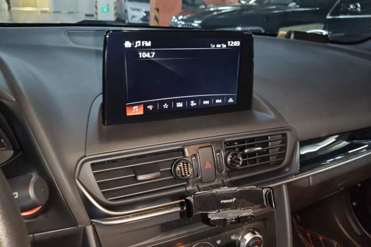 Used Mazda CX-4 2020 2.0L Automatic Two-Wheel Drive Blue Sky Exploration Edition Audio And AC Panel