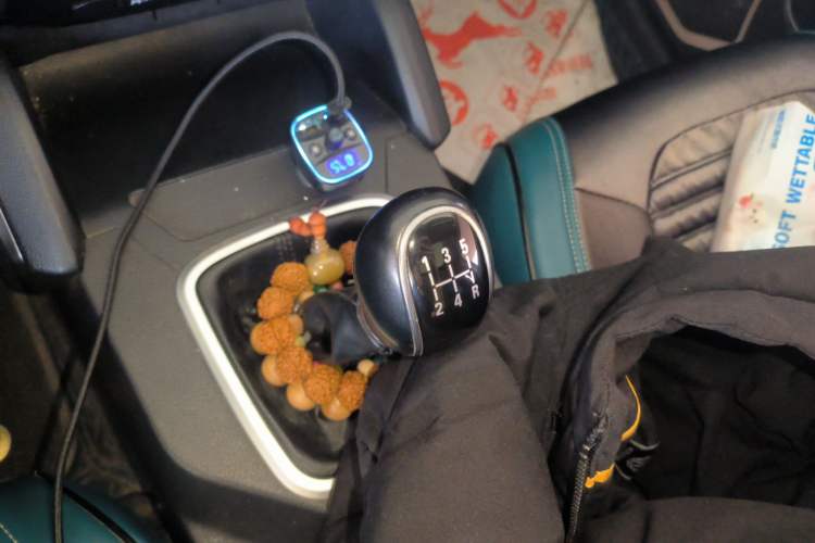 Used Geely Auto Vision X6 2016 1.8L Manual Luxury Model Gear Lever