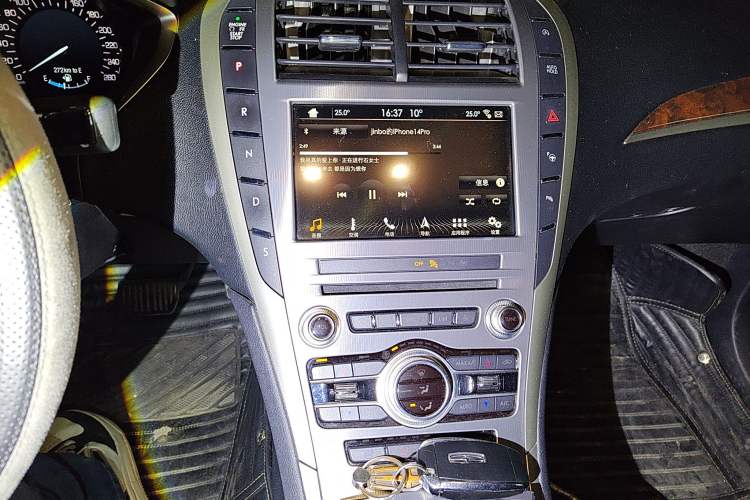 Used Lincoln MKZ 2018 2.0T Luxury Edition