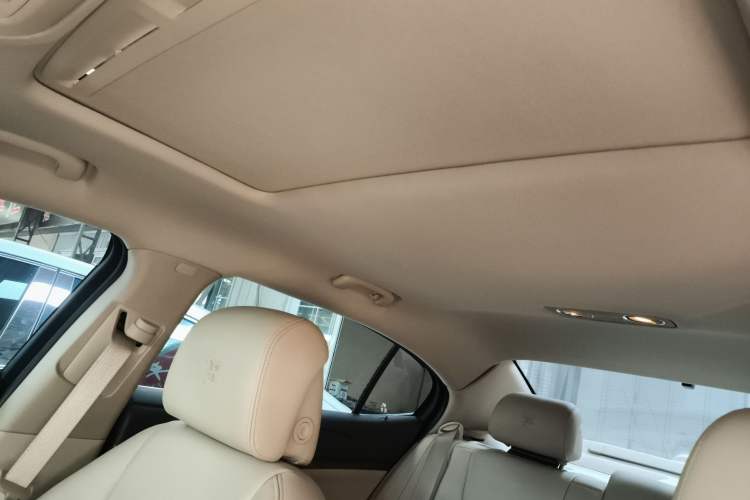 Used Roewe 950 2015 1.8T Luxury Edition