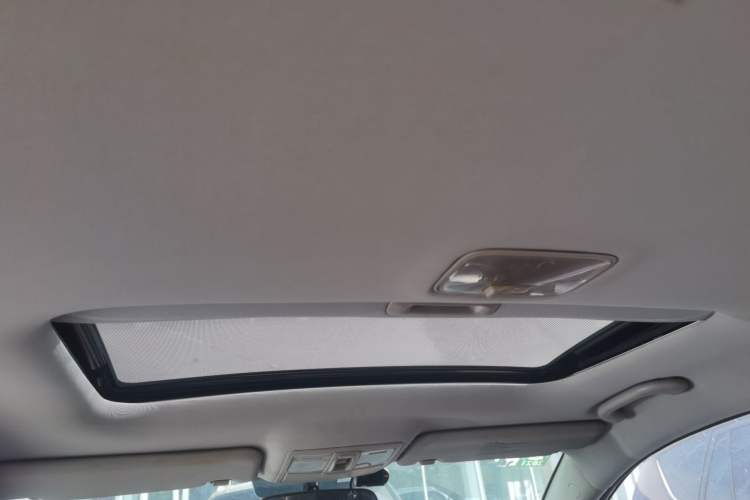 Used Kia Sportage R 2012 2.0L Automatic Two-Wheel Drive GL Trim
