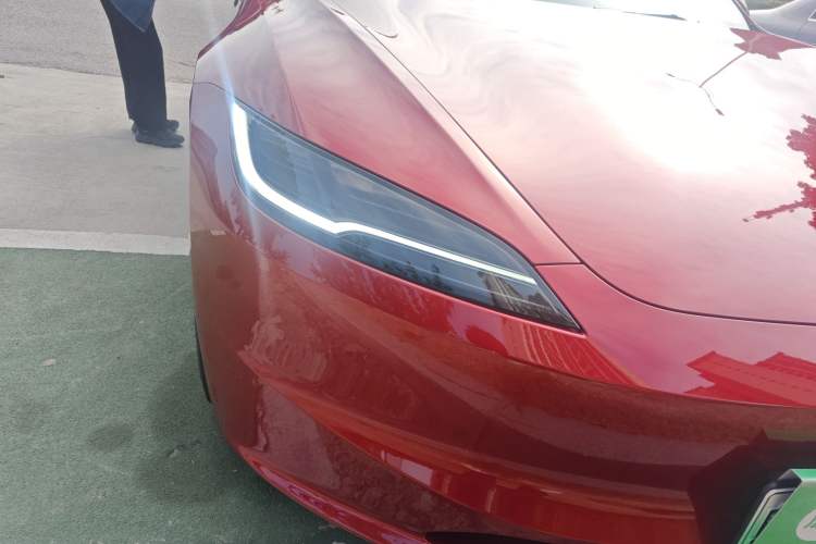 Used Tesla Model 3 2025 Rear-Wheel-Drive Version