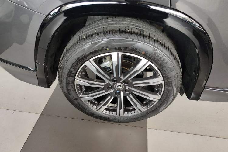 Used CHANGAN CS75 PLUS 2024 3rd Generation Champion Edition 1.5T Intelligent Drive Dynamic Model Right Rear Wheel Hub