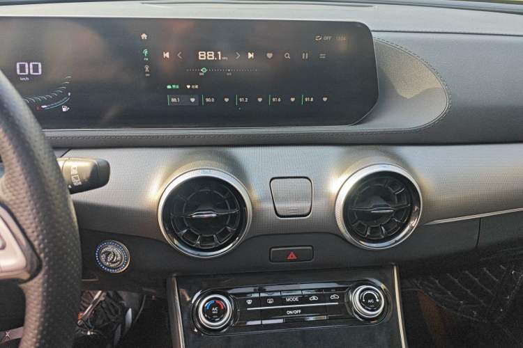 Used FORTHING T5 EVO 2024 1.5TD DCT Starry Edition