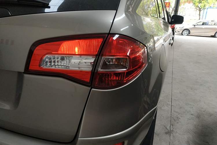 Used Renault Koleos 2014 Revised Version 2.0L Two-Wheel Drive Fashion Edition
