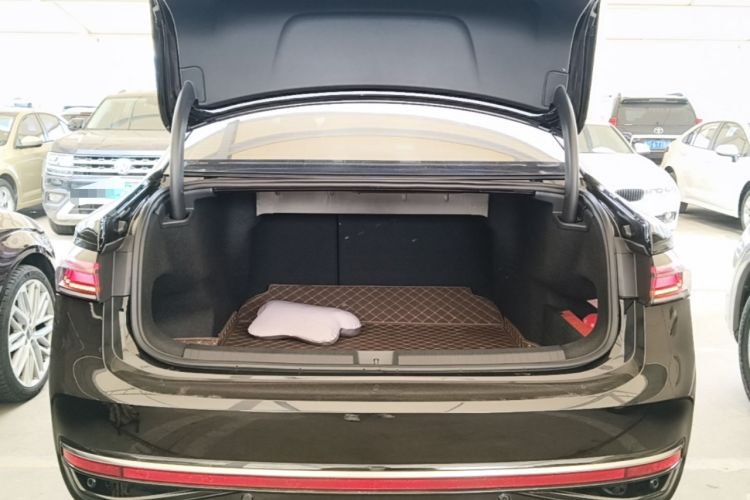 Used Volkswagen Passat 2025 Pro 380TSI Dragon Edition
