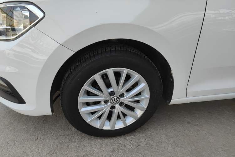 Used Volkswagen Santana 2017 Haval H9 1.6L Automatic Comfort Edition