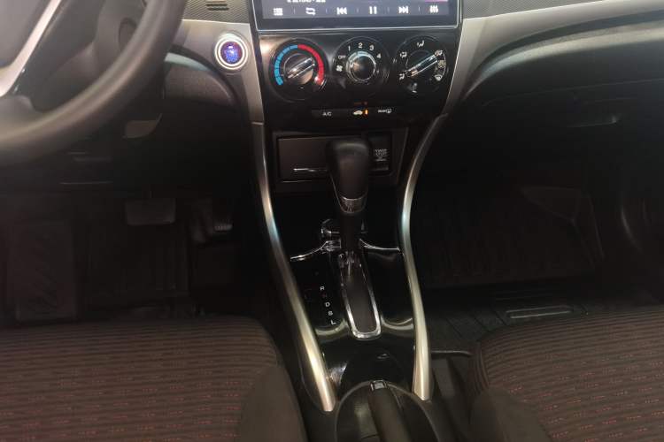 Used Honda Crider 2016 1.8L CVT Comfort Version Gear Lever