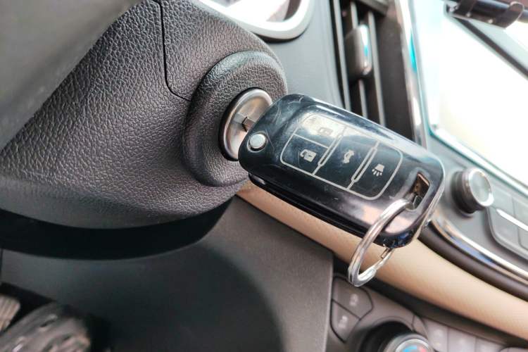 Used Chevrolet Monza 2020 320 Automatic Enjoyment Edition Interior 1