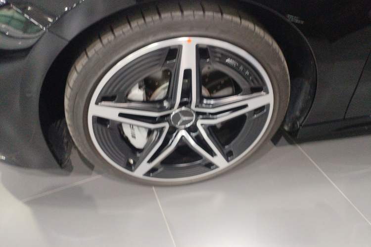 Used Mercedes-Benz A AMG 2025 AMG A 35 4MATIC Left Front Wheel Hub