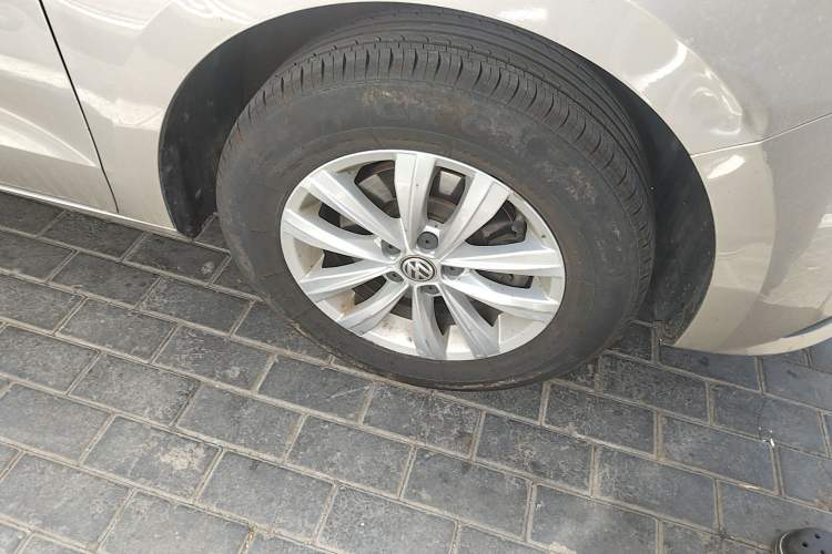 Used Volkswagen Bora 2018 1.5L Manual Fashion Model Right Front Wheel Hub