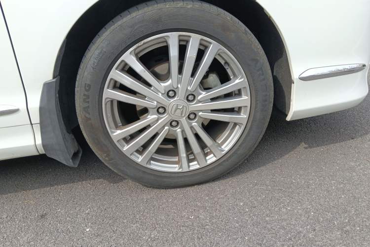 Used Honda Elysion 2016 2.4L Luxury Edition Right Front Wheel Hub