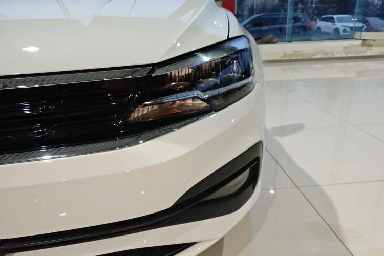 Used Volkswagen Lamando 2019 230TSI DSG Fashion Edition China VI