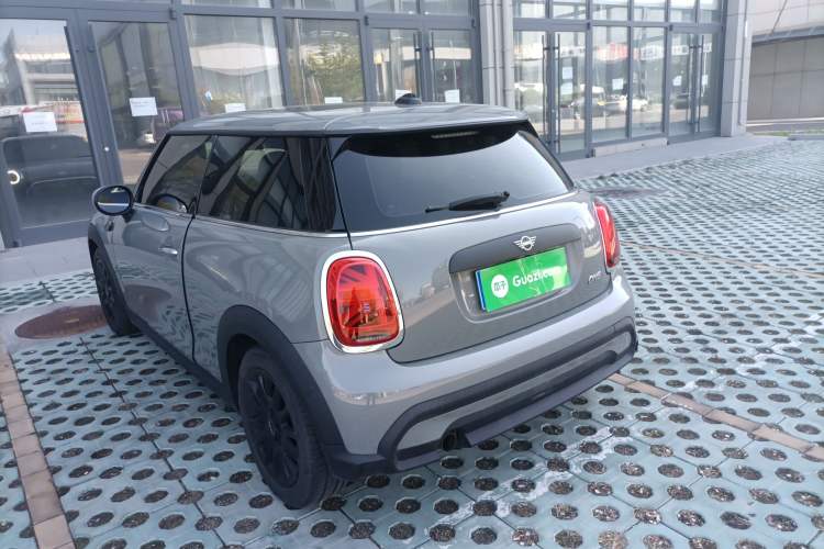 Used MINI 2022 1.5T ONE Rear Left 45 Deg