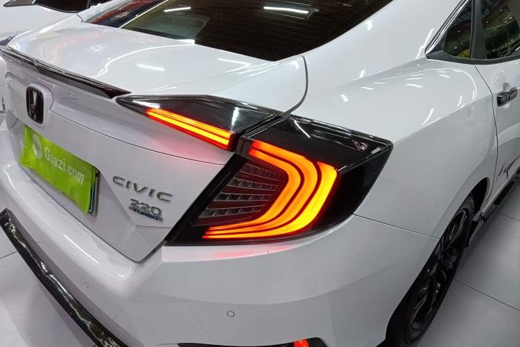 Used Honda Civic 2019 220TURBO CVT Dynamic Edition China VI Emission Standard Right Rear Taillight