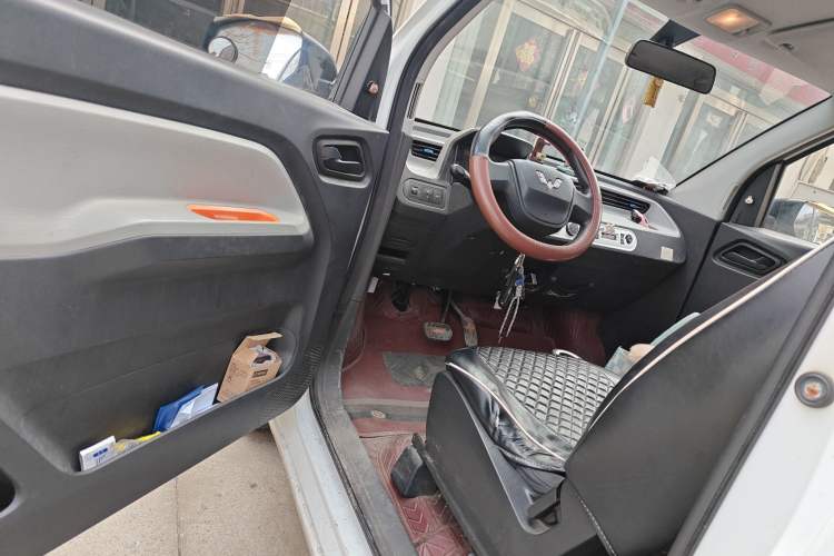 Used Wuling Hongguang MINIEV 2020 Freedom Version Lithium Iron Phosphate
