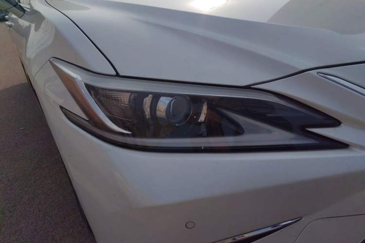 Used Lexus ES 2020 200 Excellence Edition