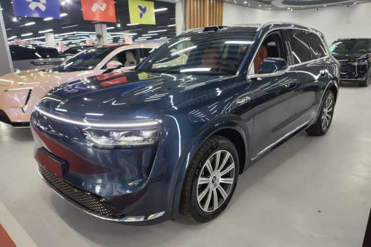 Used Hima AITO M8 2025 Model Pure Electric Max+ Six-Seat Four-Wheel-Drive Version