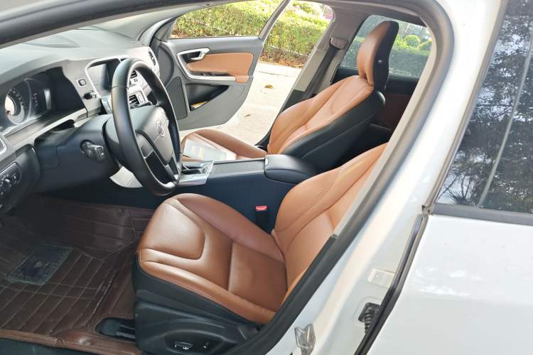 Used Volvo S60 2017 S60L T3 Smart Upgrade Edition
