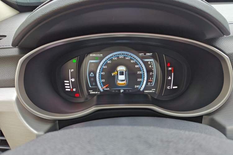 Used Geely Auto Emgrand X7 Sport 2016 1.8TD Automatic All-Wheel-Drive ZhiZun Edition Instrument Cluster