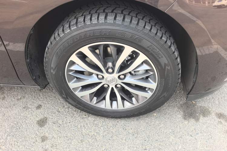 Used Buick GL8 2017 ES 28T Luxury Model China V Standard
