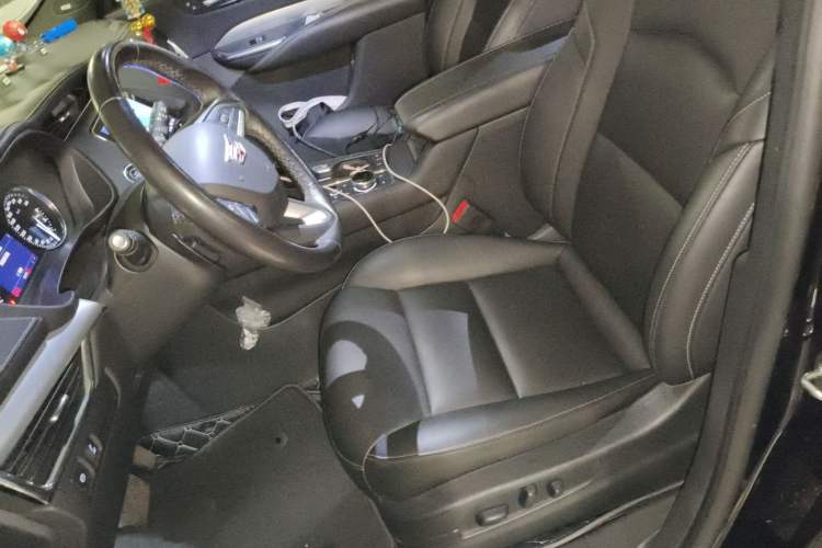 Used Cadillac XT4 2020 28T Two-Wheel-Drive Leading Version