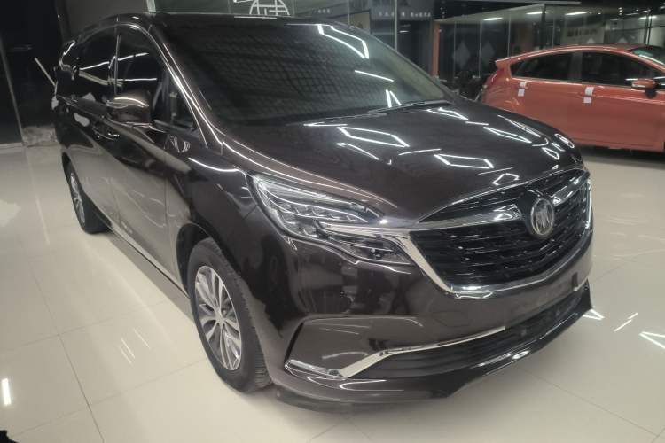 Used Buick GL8 2021 ES Land Cruiser 653T Luxury Edition Front Right 45 Deg