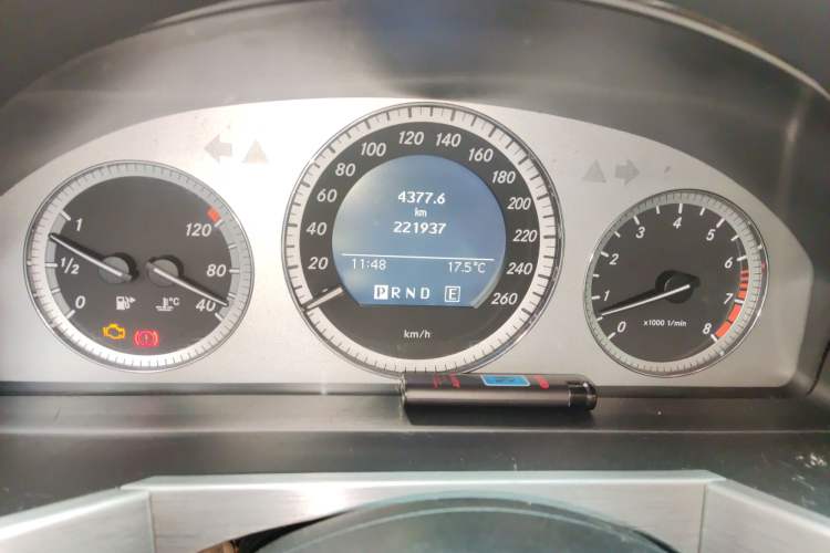 Used Mercedes-Benz GLK-Class 2011 GLK 300 4MATIC Dynamic Model
