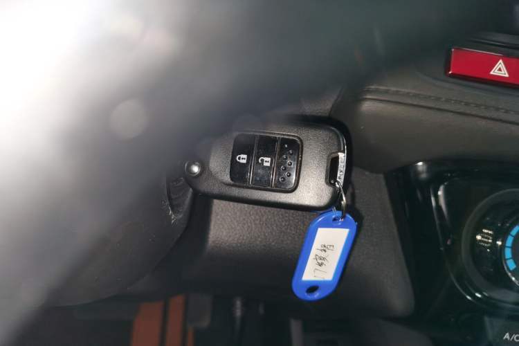 Used Honda Vezel 2017 1.5L CVT 2WD Comfort Model Vehicle Key