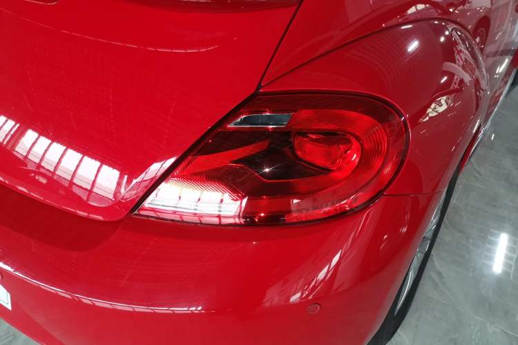 Used Volkswagen Beetle 2015 180TSI model
