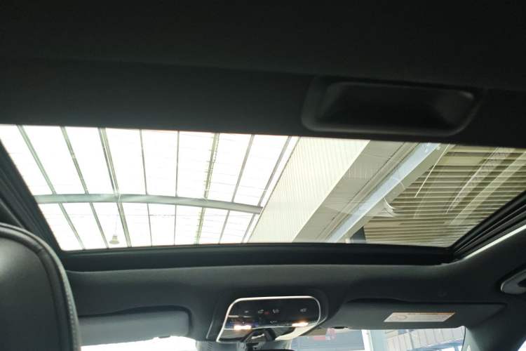 Used Mercedes-Benz C-Class 2022 Restyled C 200 L Sport Edition Headliner