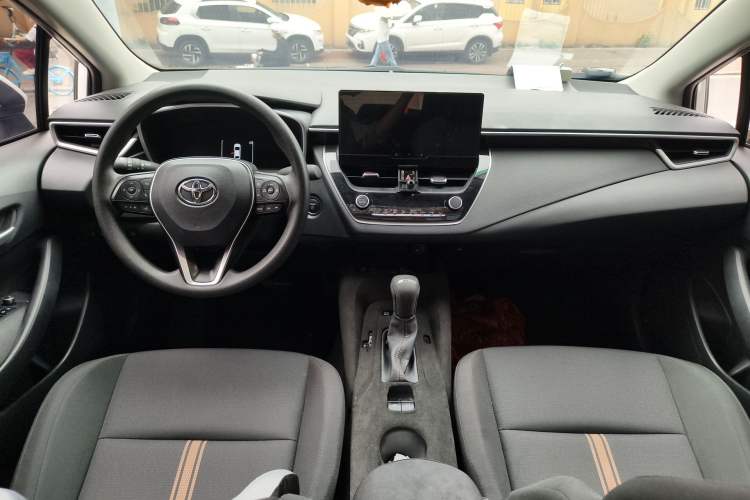 Used Toyota Levin 2024 Smart Electric Hybrid Dual-Engine 1.8L Luxury Edition Center Console