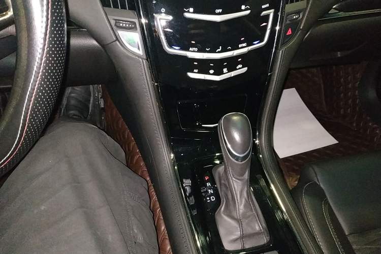 Used Cadillac ATS-L 2017 28T Tech Edition Gear Lever