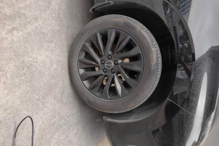 Used FORTHING T5 EVO 2021 1.5TD DCT Starry Edition Right Front Wheel Hub