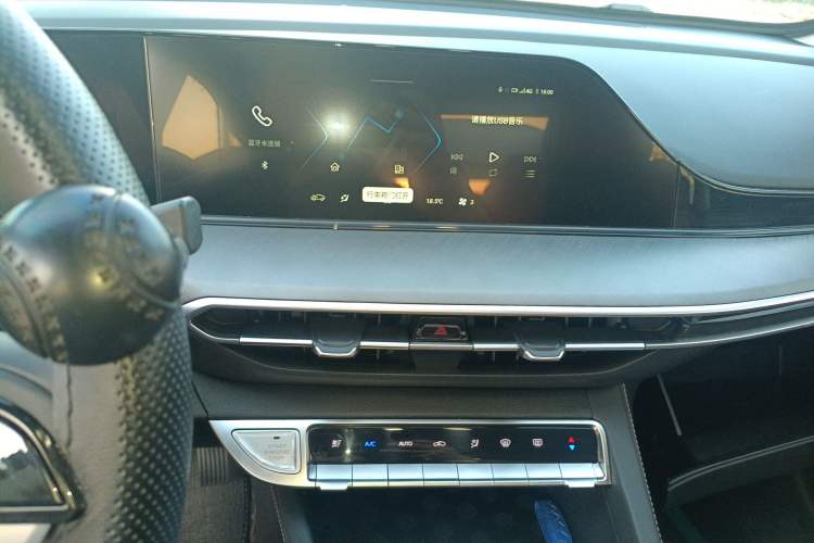 Used CHANGAN Eado 2023 Changan Edition PLUS Blue Whale NE 1.4T GDI DCT Prestige Version
