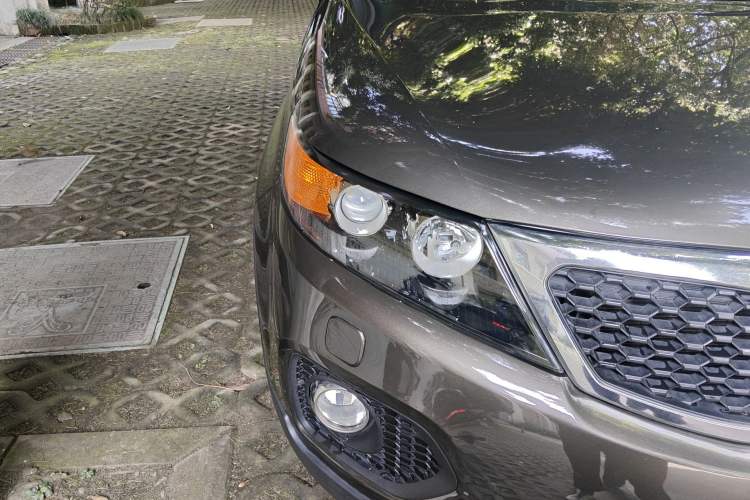 Used Kia Sorento 2012 2.4L Gasoline Supreme Edition
