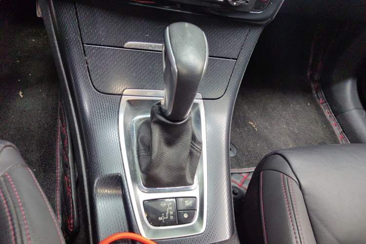 Used Citroen C5 2014 1.6T Automatic Prestige Model Gear Lever