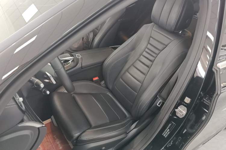 Used Mercedes-Benz E-Class 2018 Facelift E 200 L Sport Edition